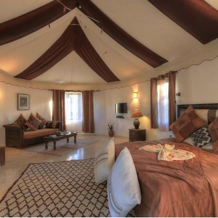 Villa Marco Au Jardin Des Senteurs El Ain Екстериор снимка