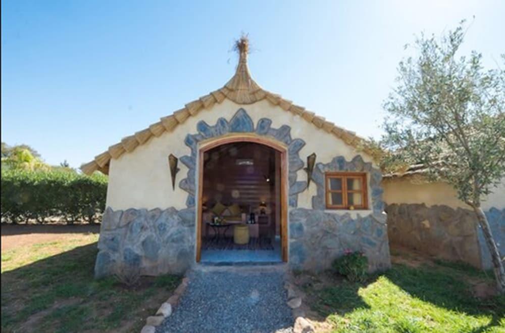 Villa Marco Au Jardin Des Senteurs El Ain Екстериор снимка