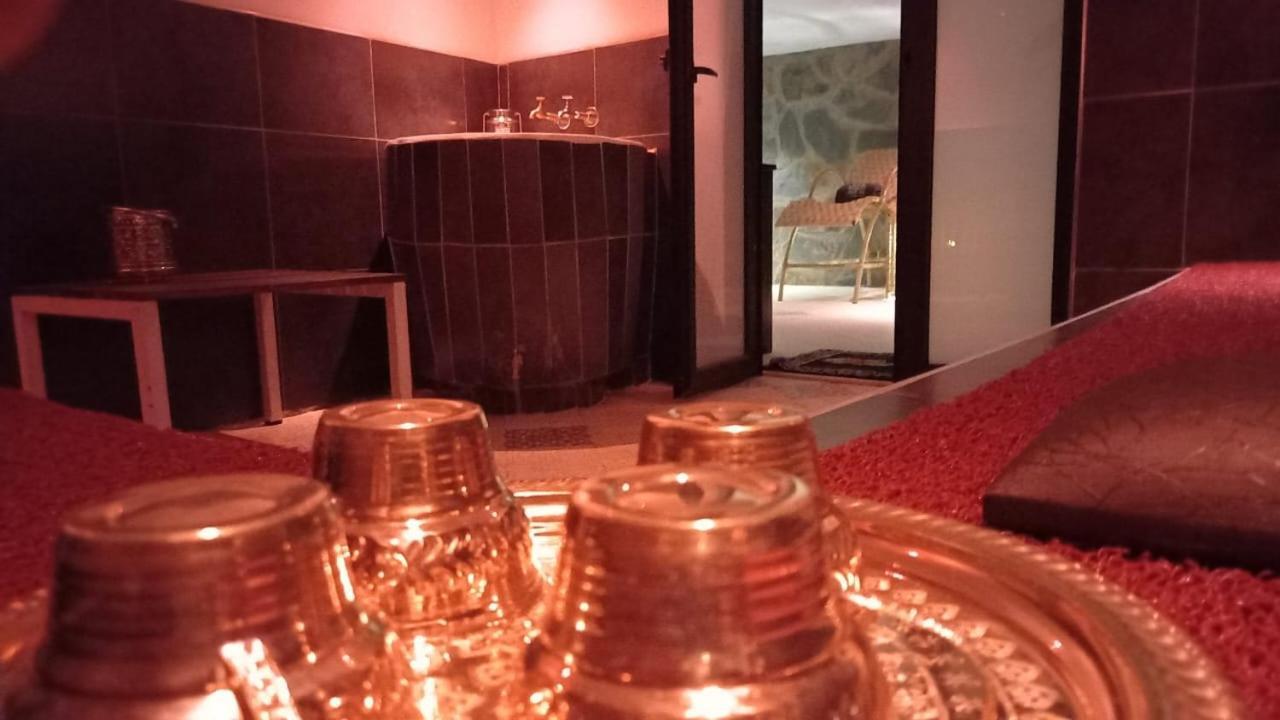 Villa Marco Au Jardin Des Senteurs El Ain Екстериор снимка