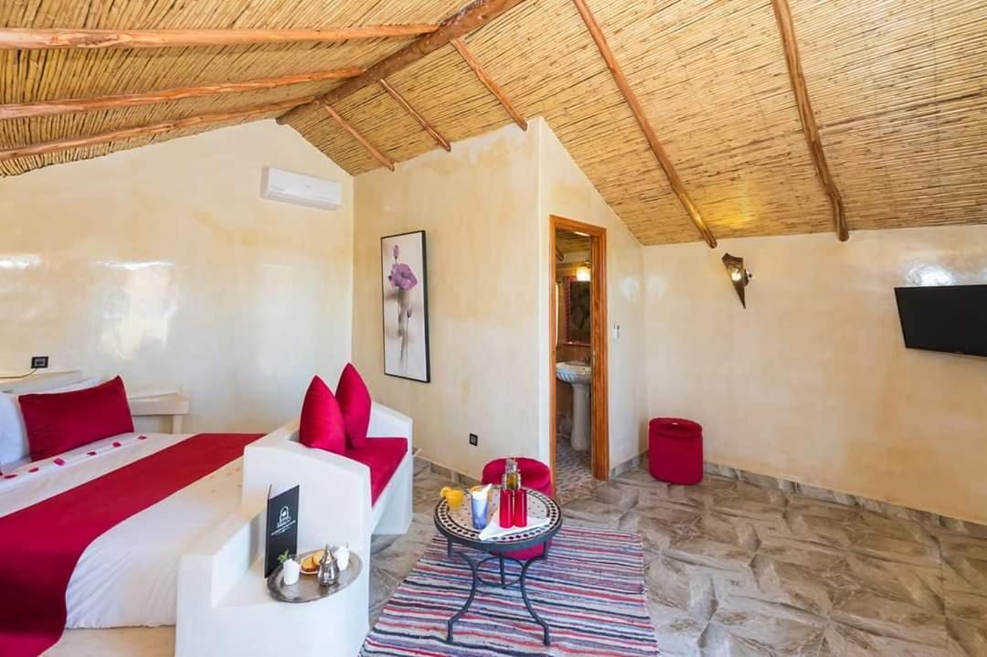 Villa Marco Au Jardin Des Senteurs El Ain Екстериор снимка