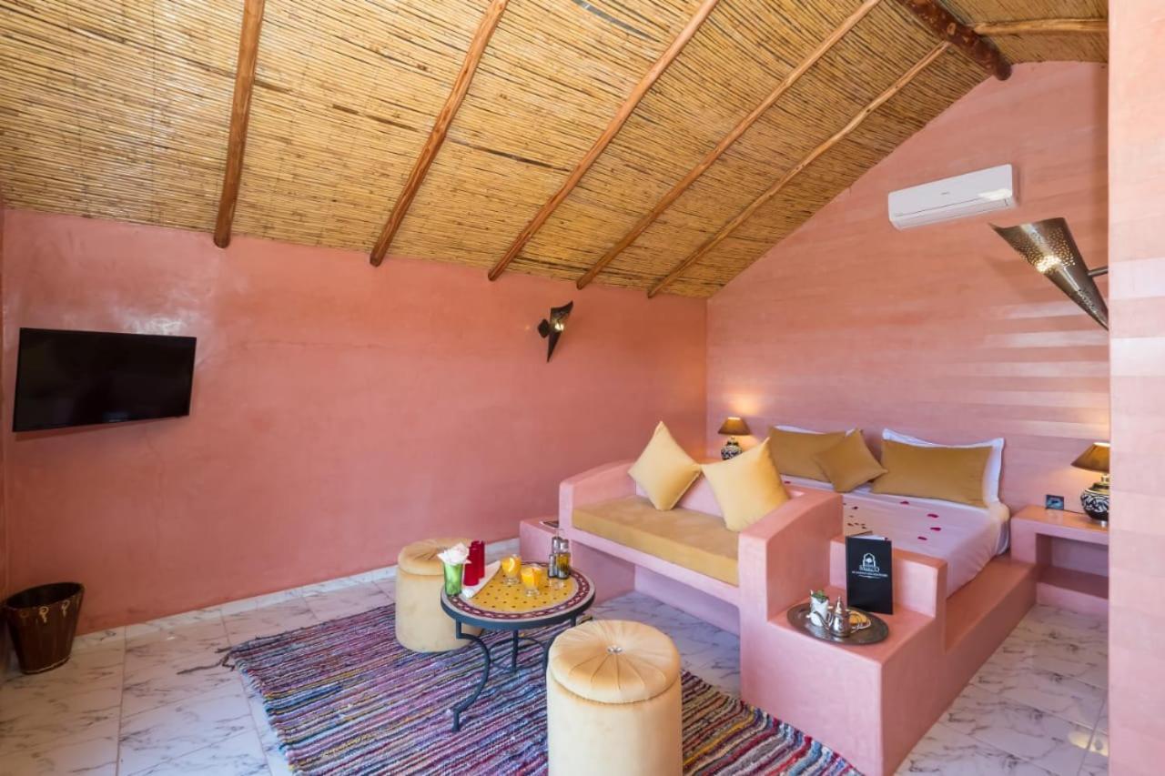 Villa Marco Au Jardin Des Senteurs El Ain Екстериор снимка
