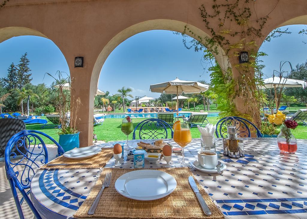 Villa Marco Au Jardin Des Senteurs El Ain Екстериор снимка
