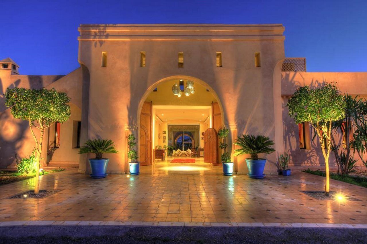 Villa Marco Au Jardin Des Senteurs El Ain Екстериор снимка